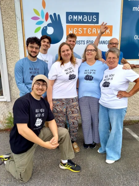 gruppbild Emmaus Westervik medarbetare.